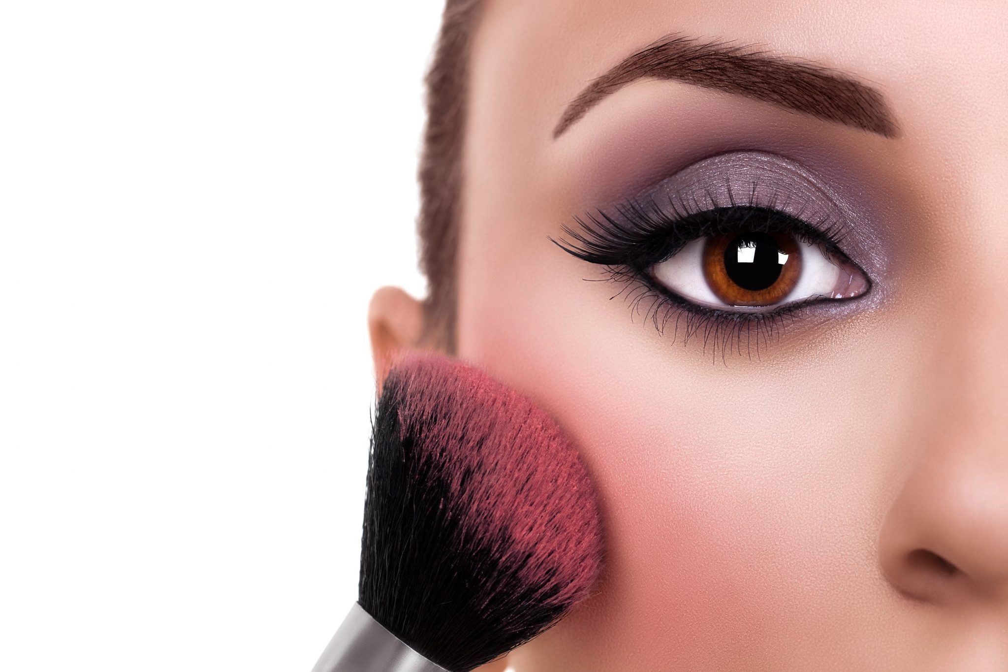 Can you use eyeshadow as contour?
