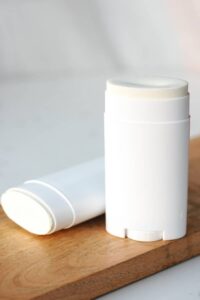 httpsathomeontheprairie.comwp-contentuploads202304homemade-all-natural-deodorant-without-baking-soda-8.jpg_20250603073254