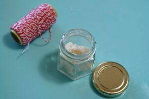 httpsretrohousewifegoesgreen.comwp-contentuploads201312peppermint-vanilla-lip-scrub-4.jpg_20250613115310