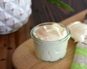 httpscoconutsandkettlebells.comwp-contentuploadsDIY-Aloe-Vera-After-Sun-Lotion.jpg_20250701165557