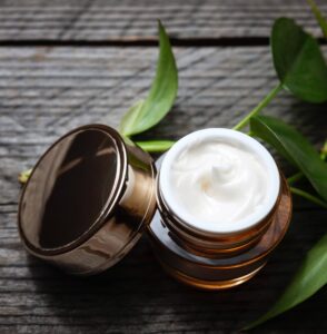 httpsg6c4m6d2.delivery.rocketcdn.mewp-contentuploads201603eye-cream-crop.jpg_20250716094643