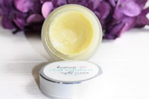 httpssimplepurebeauty.comwp-contentuploads202005cbd-infused-night-cream-14.jpg_20250716095411