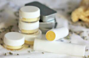 httpsthecoconutmama.comwp-contentuploads201810homemade_lip_balm_with_coconut_oil-600x388.jpg_20250703105708