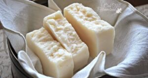 Cold_Process_Shampoo_Bar_with_Castor_Oil_20250903054130