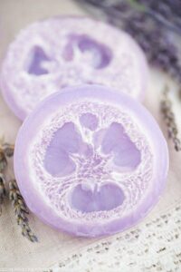 DIY_Lavender__Loofah_Exfoliating_Soap_20250907060721