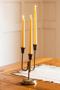 Molded_Soy_and_Beeswax_Taper_Candles_20250907055957