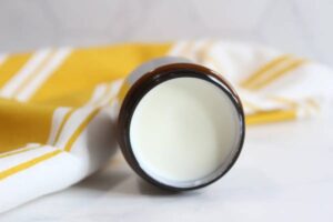 Natural_Sunscreen_Recipe_with_Zinc_Oxide_and_Carrot_Seed_Oil_20250904160910