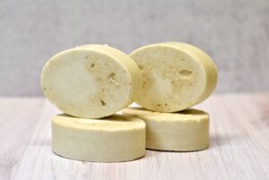 Spearmint_Lemongrass__Loofah_Salt_Bar_for_a_Refreshing_Cleanse_20250907061543