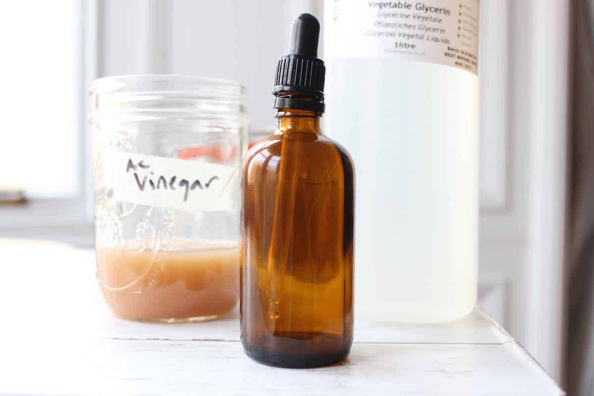 30 Tincture Recipes Image