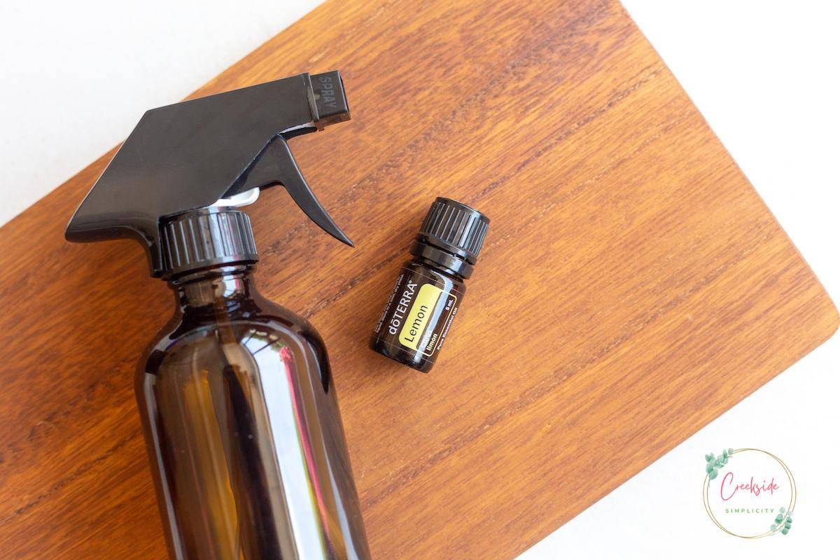 33 DIY Natural Disinfectant Spray Recipes Image