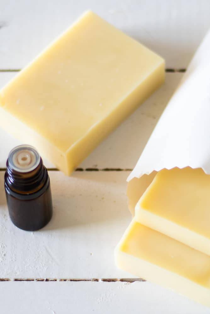 15 DIY Solid Conditioner Bar Recipes Image