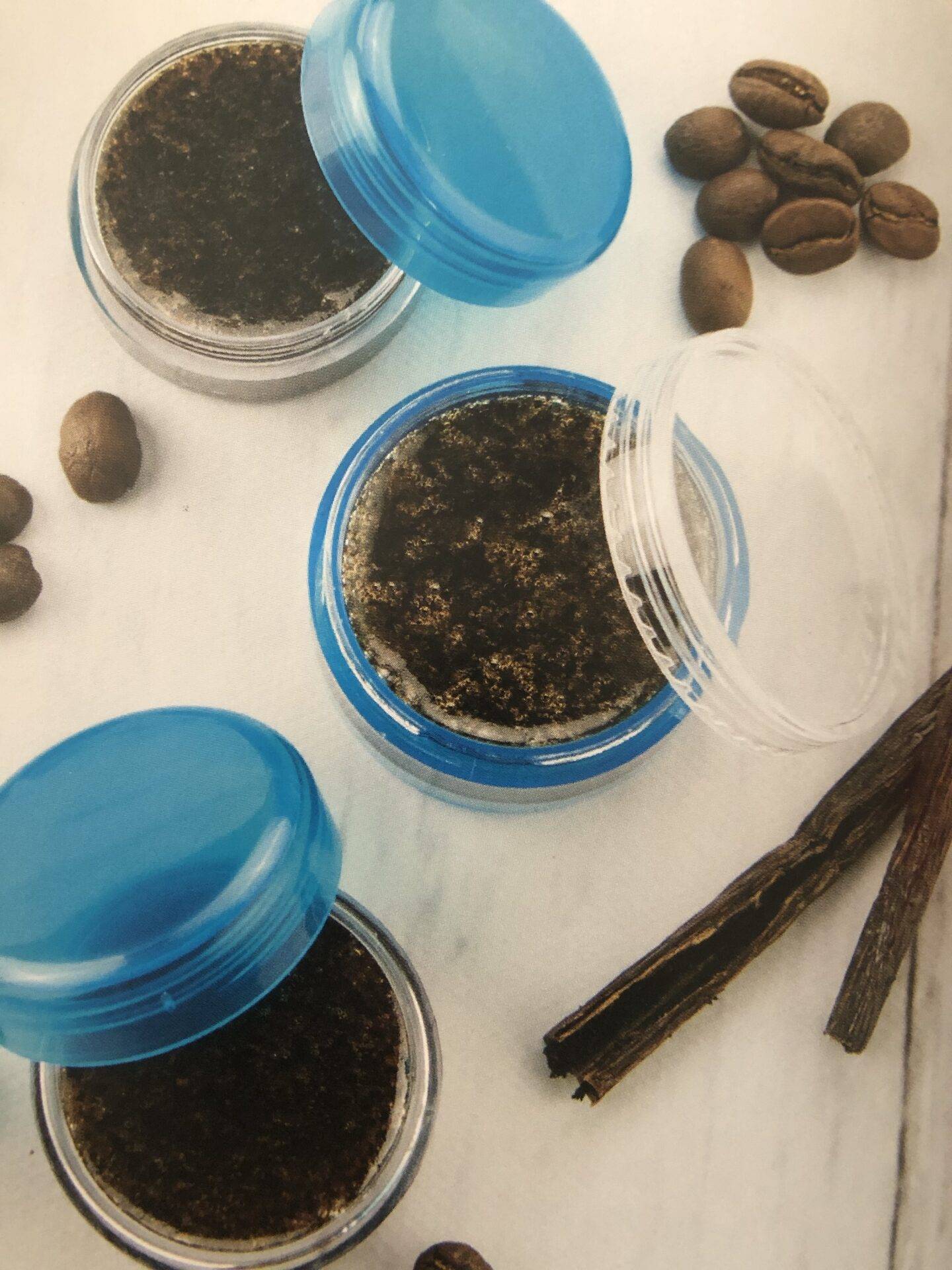 35 Emulsified Lip Scrub Recipes  Image