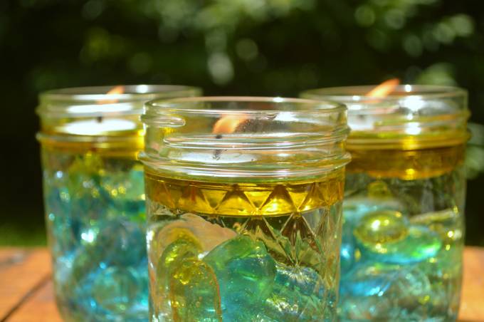 31 Mason Jar Bug Repellent Recipes Image
