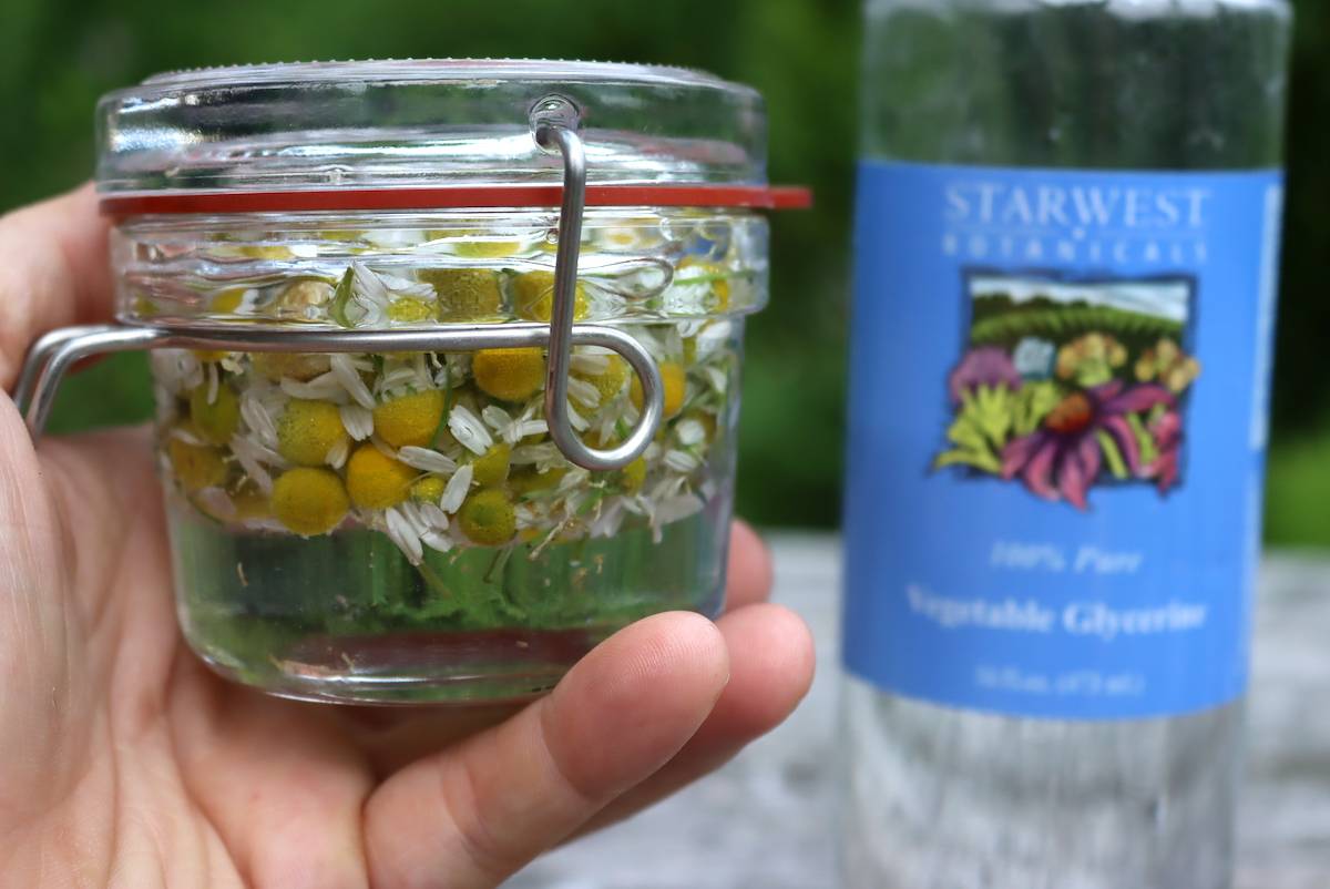 30 Tincture Recipes Image