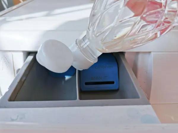 29 Vinegar Laundry Detergent Recipes  Image