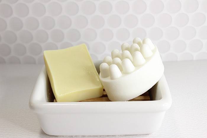 15 DIY Solid Conditioner Bar Recipes Image