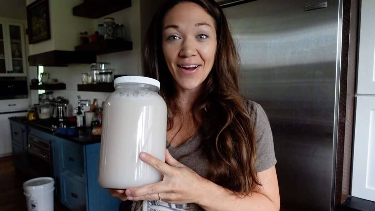 31 Laundry Liquid Recipes Image