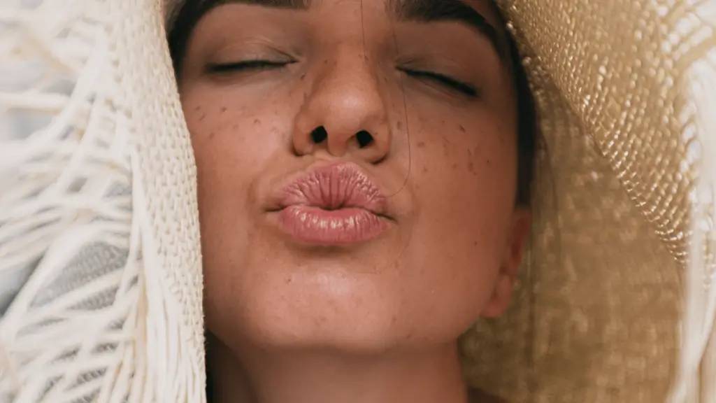 28 Tinted Lip Balm Recipes Image