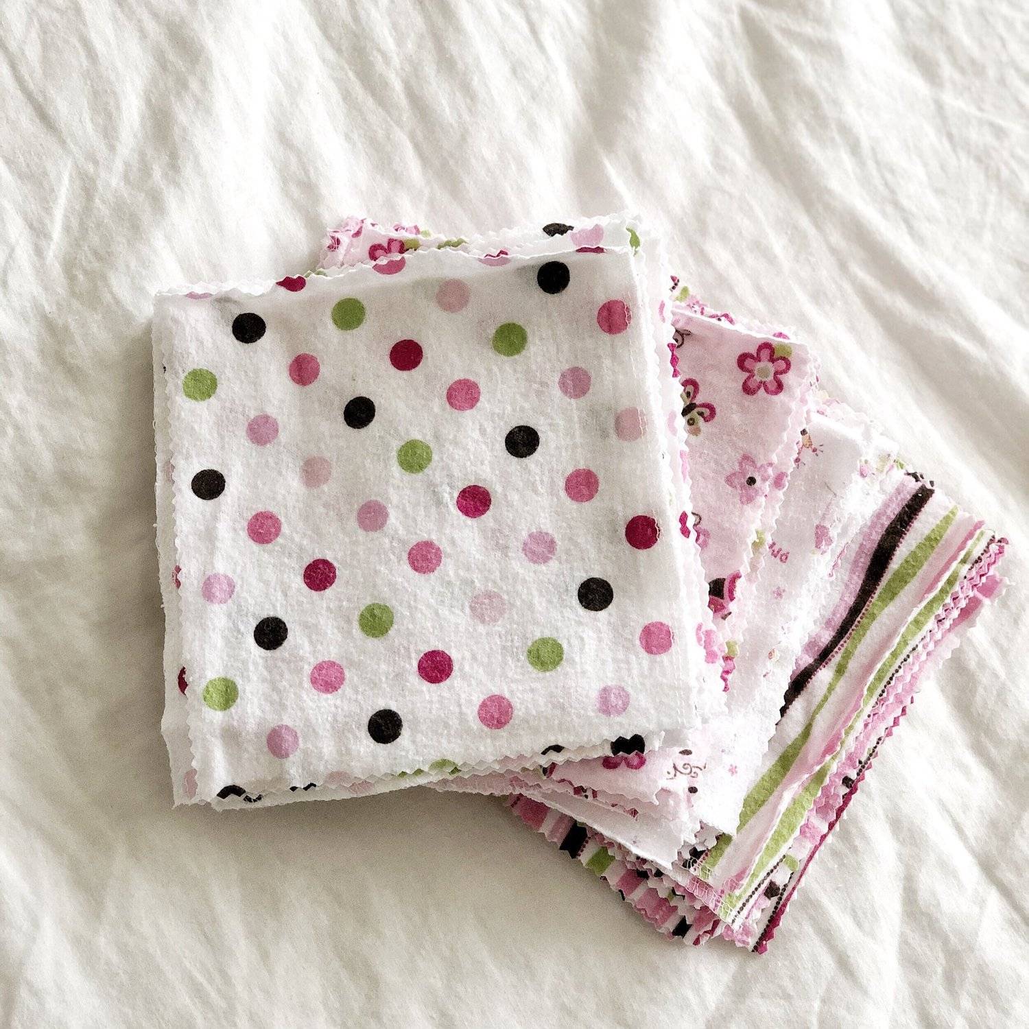 26 Homemade Baby Wipes Recipes Image