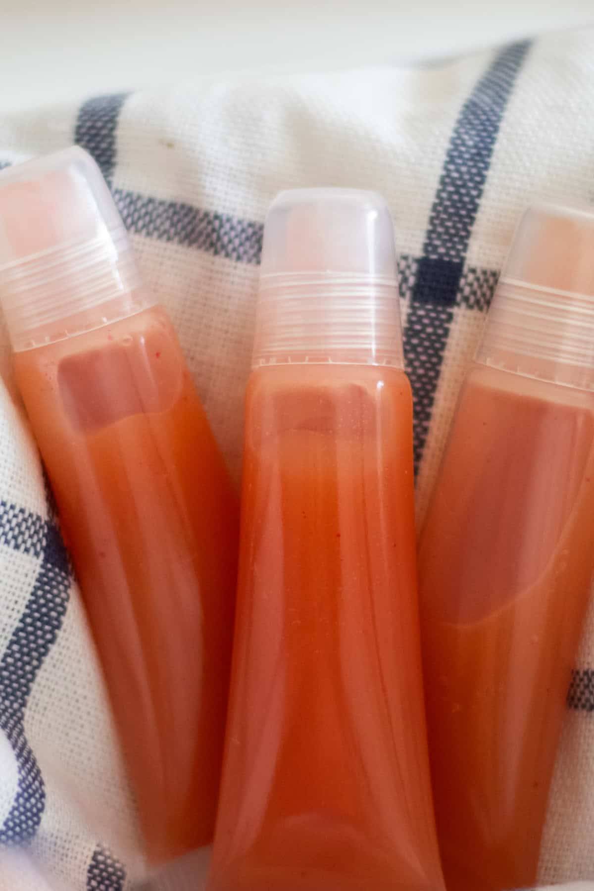 15 DIY Lip Gloss Without Vaseline Recipes Image