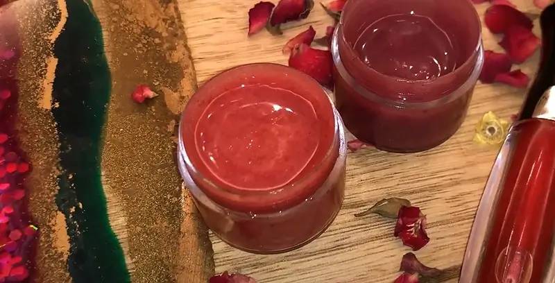 31 Vegan Lip Gloss Recipes Image