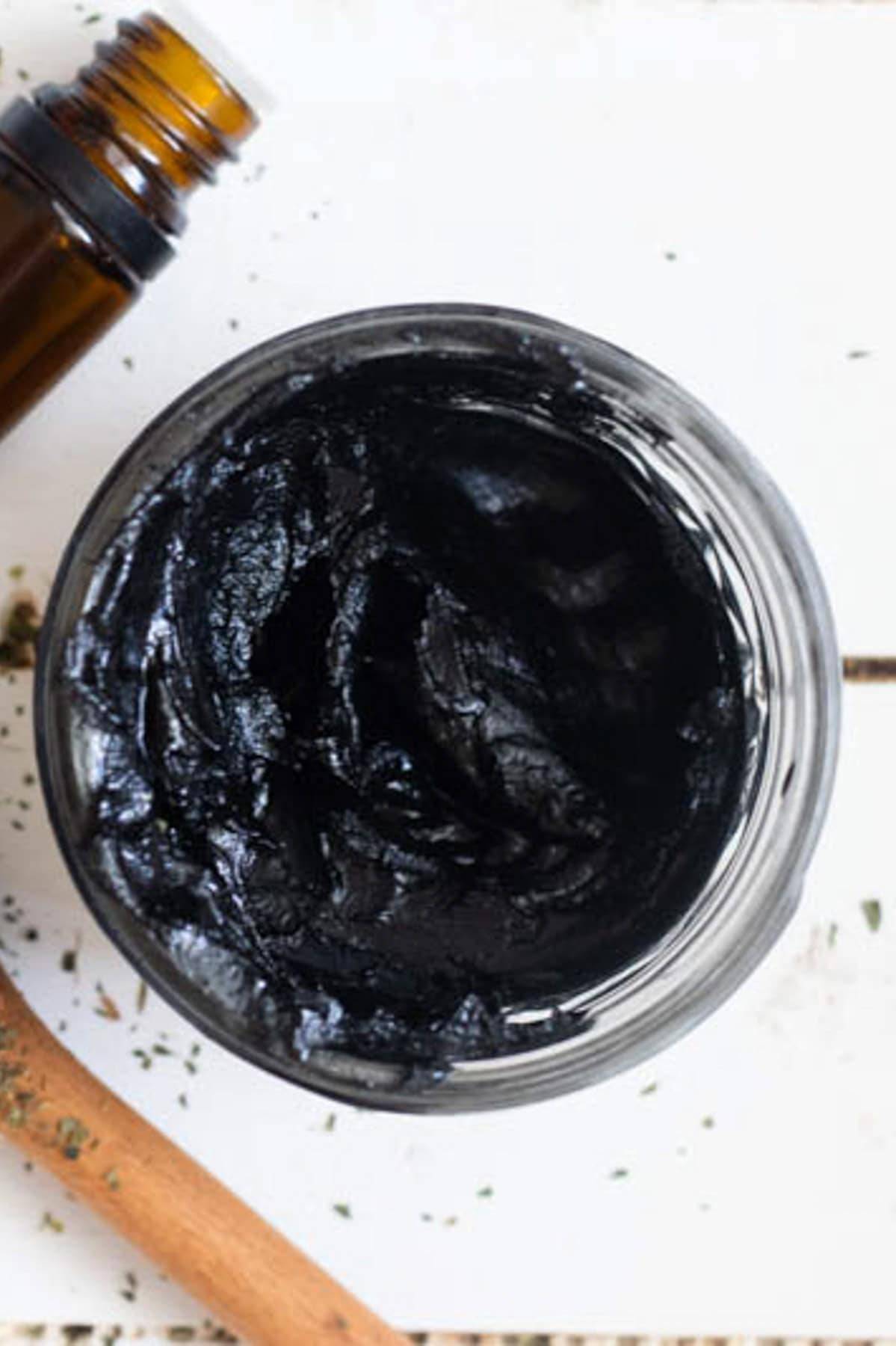 21 Homemade Drawing Salve Recipes Image