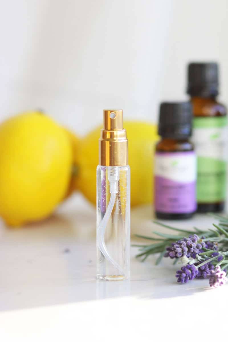 25 Essential Oil Perfume Recipes Roller Image