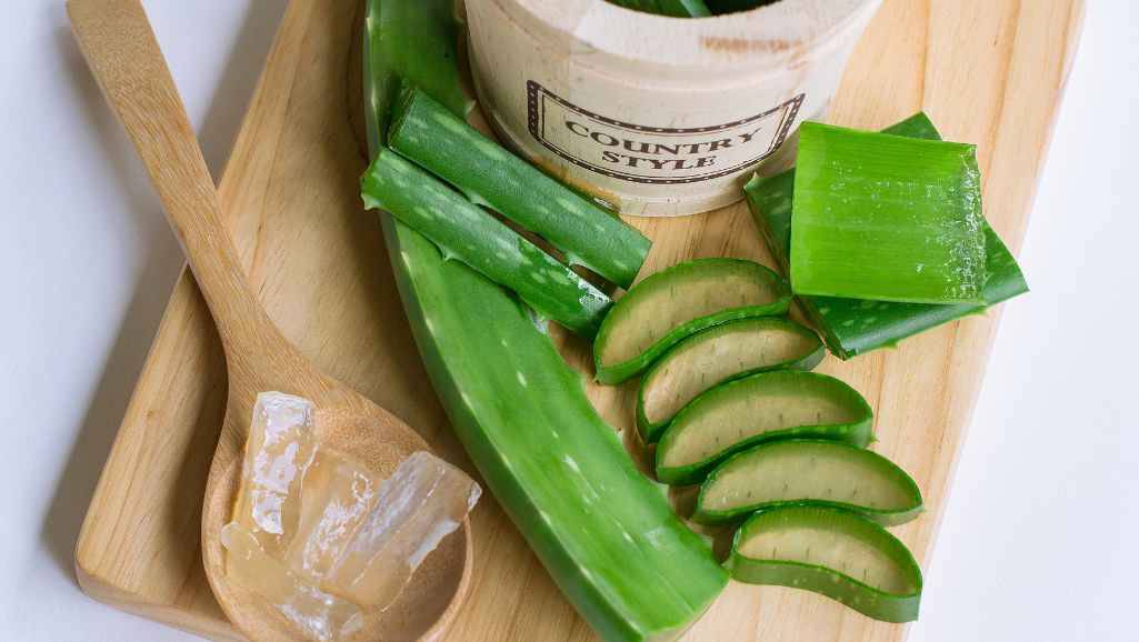 30 DIY Facial Moisturizer for Sensitive Skin Recipes Image