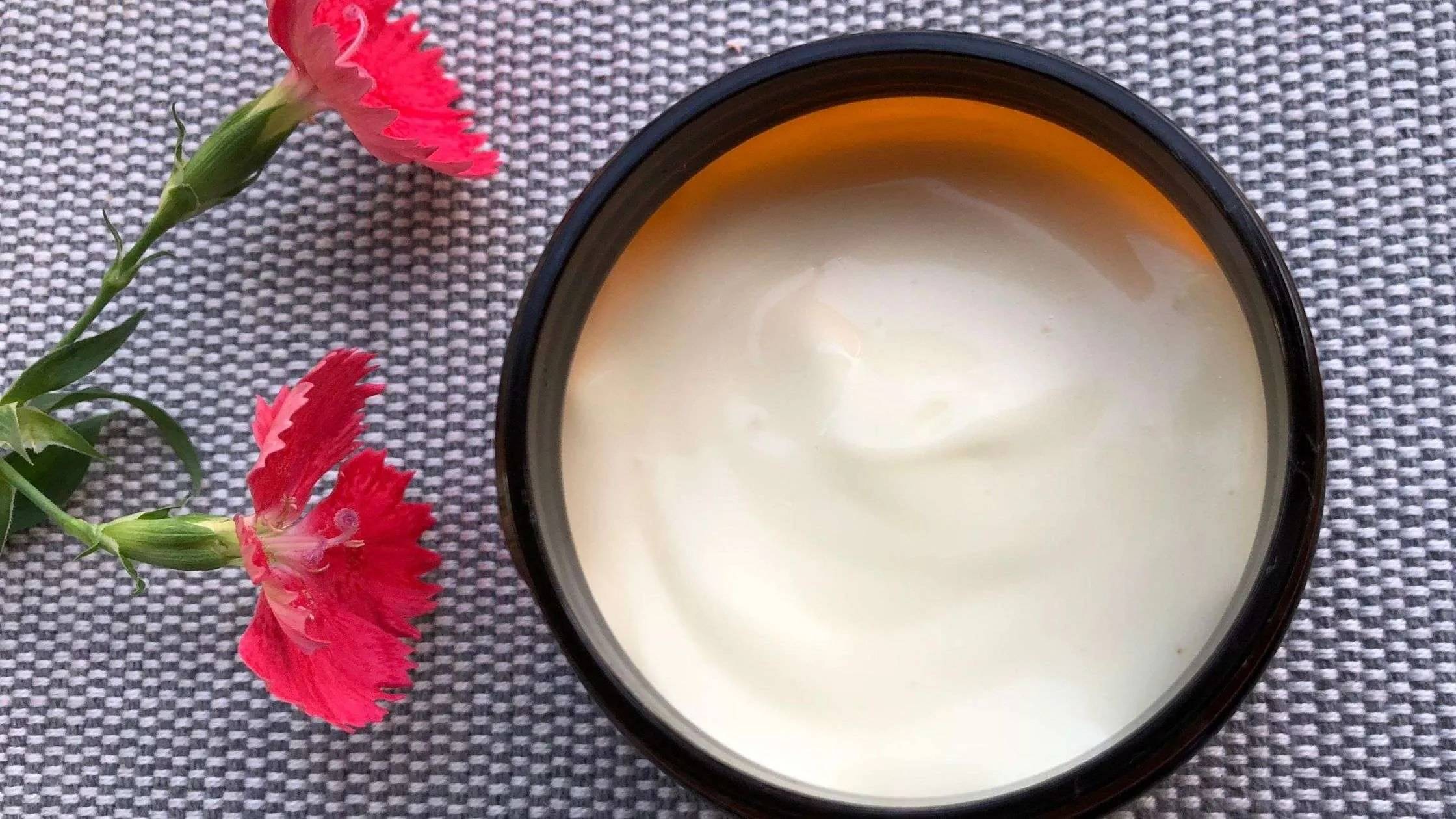 30 DIY Facial Moisturizer for Sensitive Skin Recipes Image