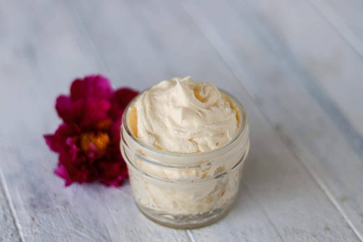 30 DIY Facial Moisturizer for Sensitive Skin Recipes Image
