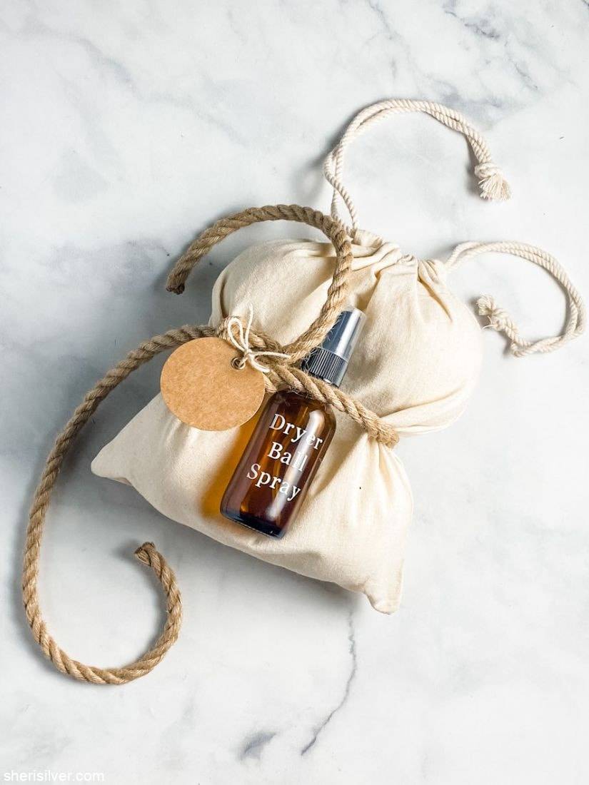 14 Essential Oil Wool Dryer Ball Spray Recipes Image