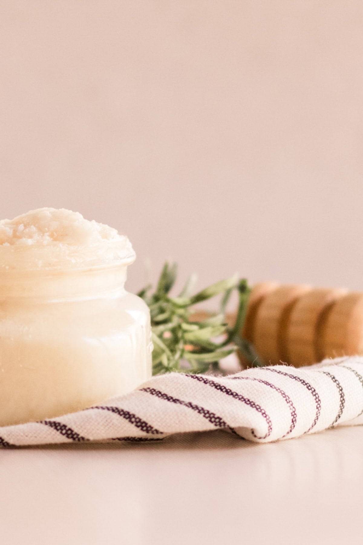 25 DIY Collagen Hair Mask Recipes Image