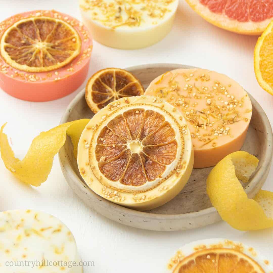 14 Clear Glycerin Melt-and-pour Jelly Soap Recipes Image