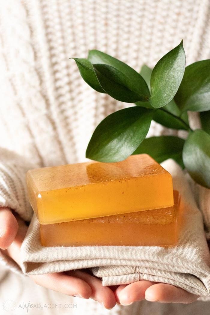 32 Honey Soap Recipe Melt and Pour Image