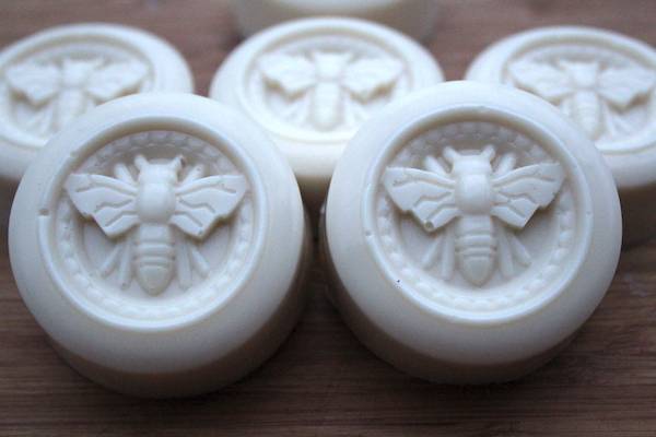 31 Melt and Pour Goats Milk Soap Recipe Image