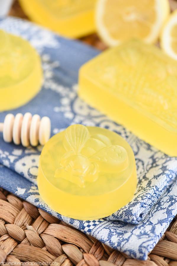 32 Honey Soap Recipe Melt and Pour Image