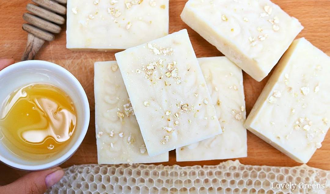 32 Honey Soap Recipe Melt and Pour Image
