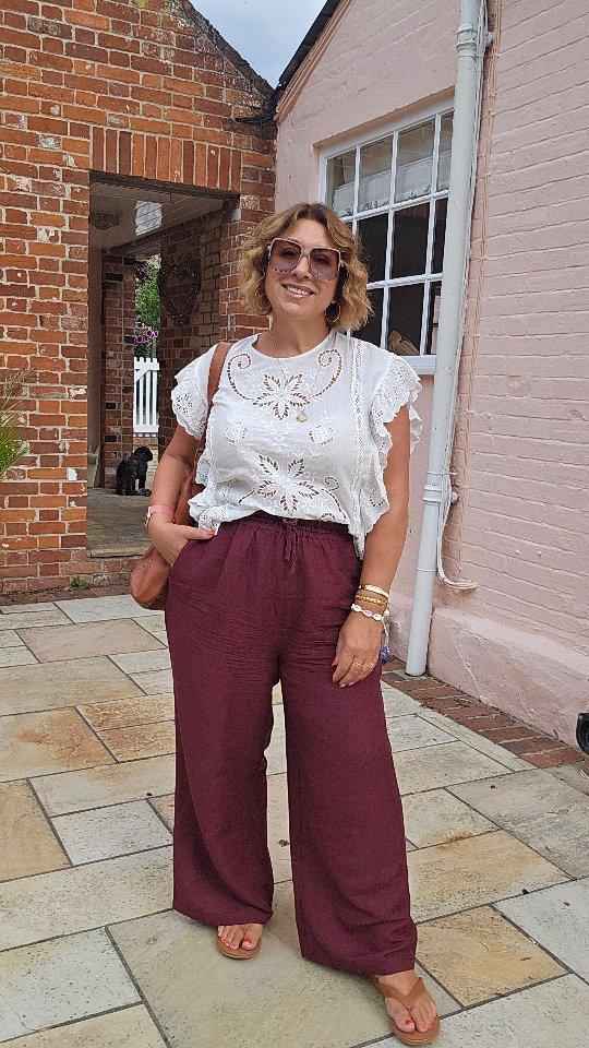 21 Red Linen Pants Outfits Image