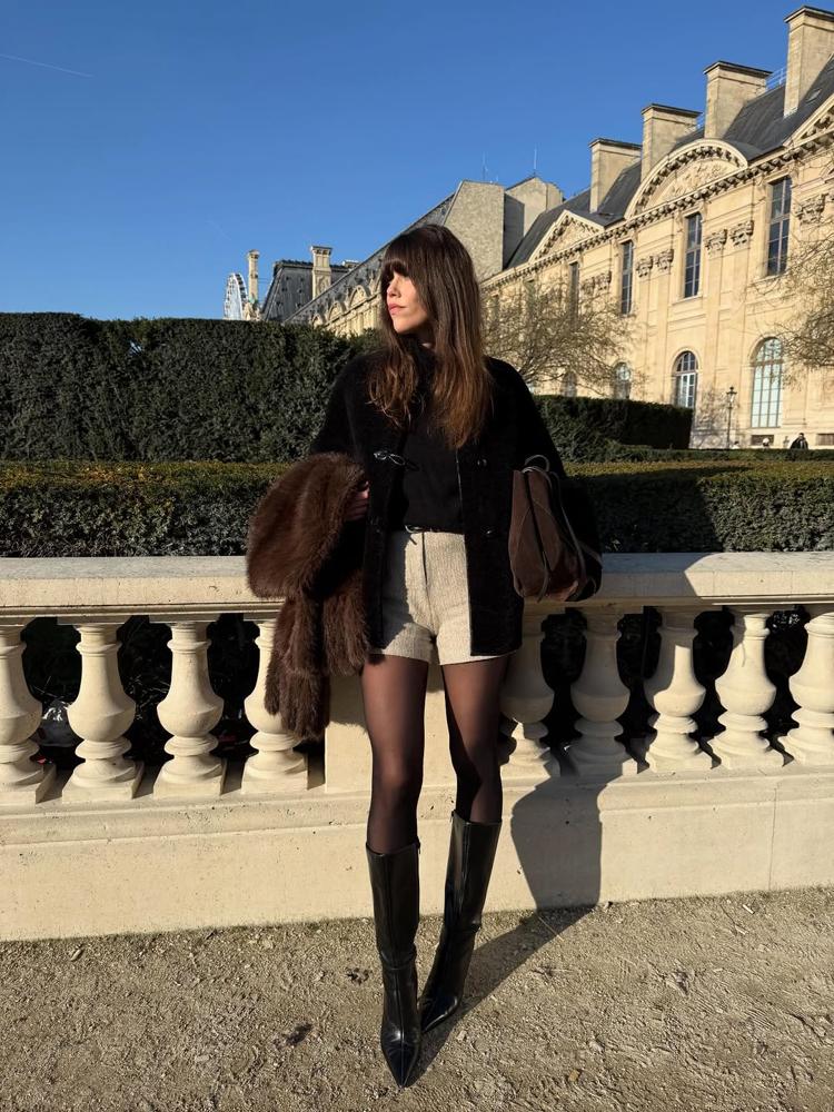 19 Beige Shorts Outfits Image