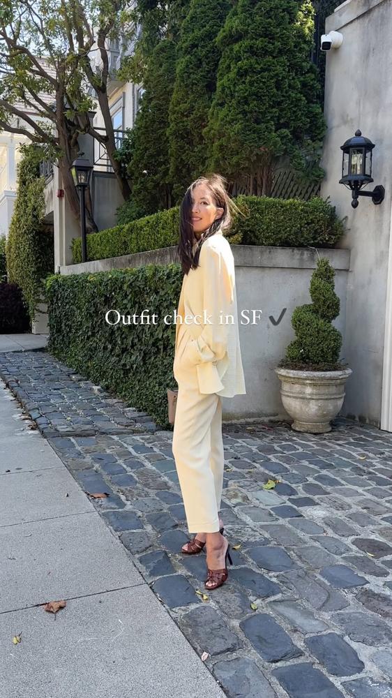 24 Yellow Linen Pants Outfits Image