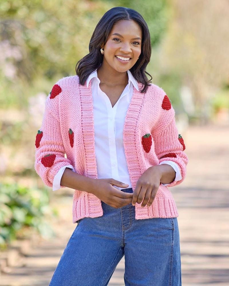 22 Chunky Pink Cardigan Outfits Image
