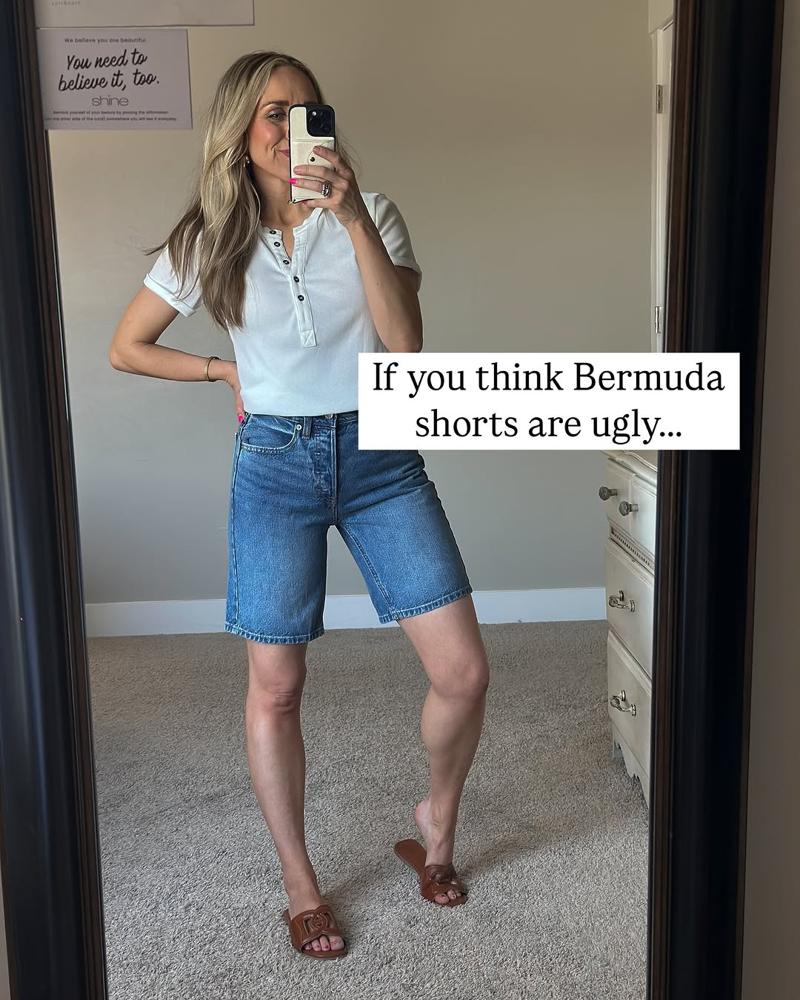22 Grey Bermuda Shorts Outfits Image