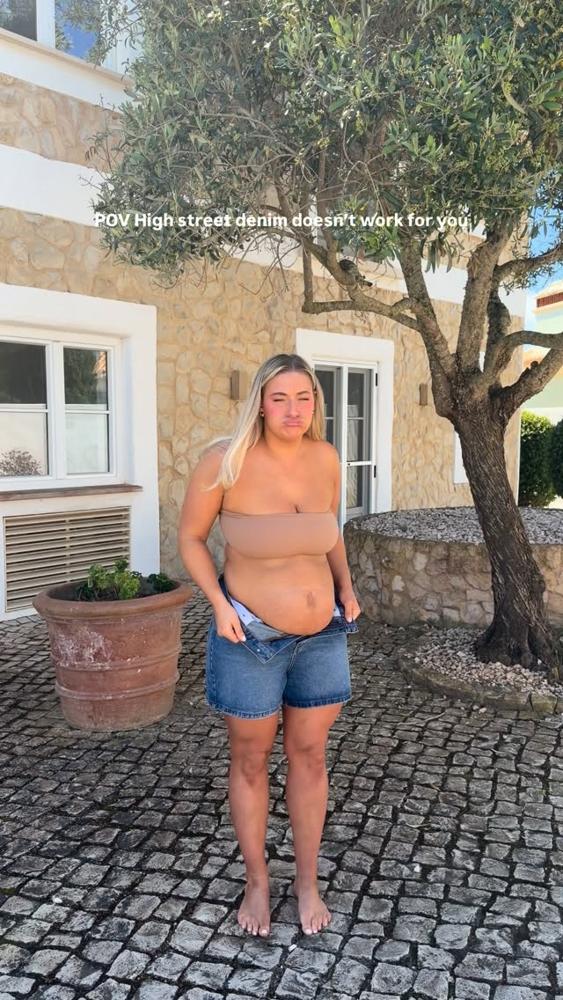22 Orange Shorts Outfits Curvy Image