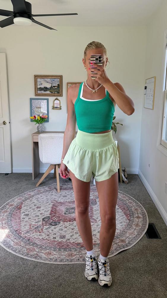 20 Green Shorts Outfits Image