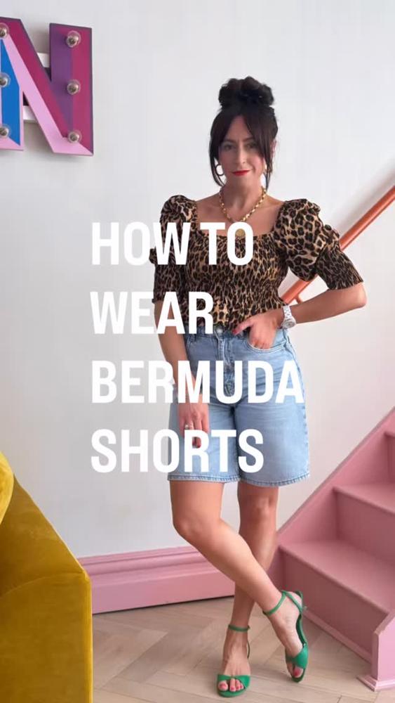 24 Denim Bermuda Shorts Outfits Image