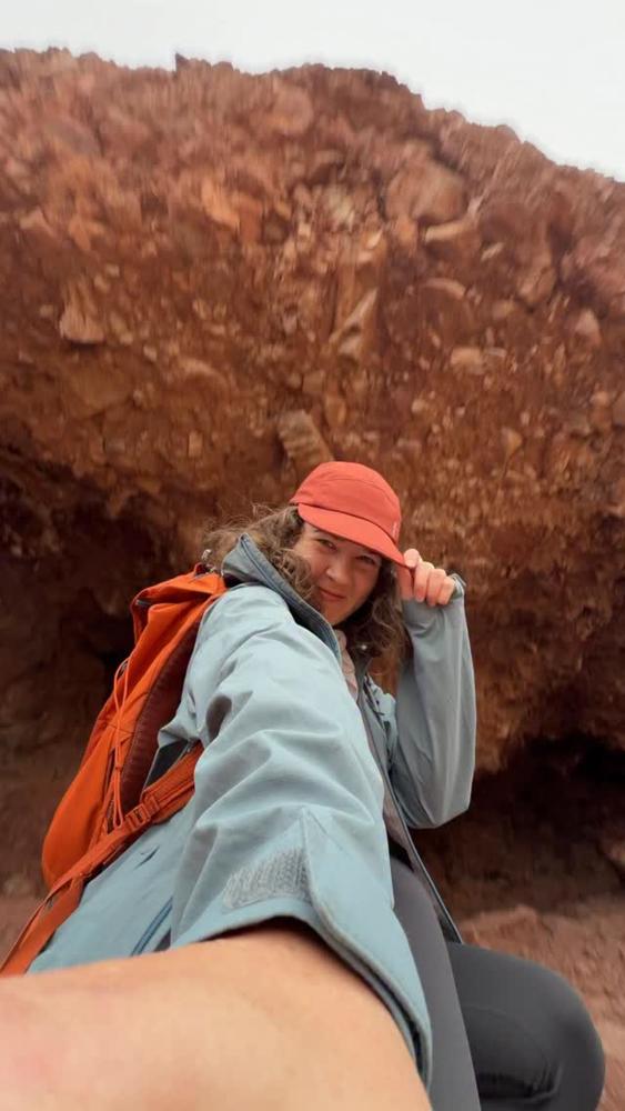 19 Bird Inspired Hiking Outfits Image