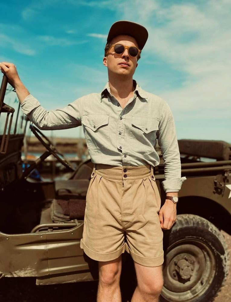 25 Bermuda Shorts Outfits For 50s Image