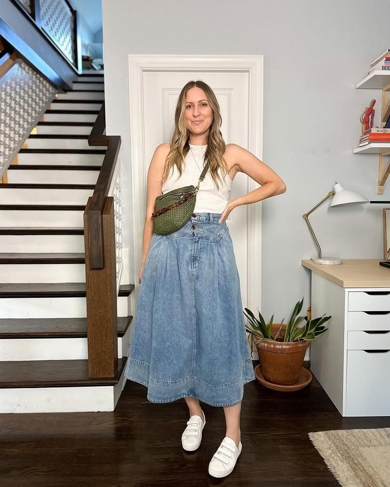 22 Denim Skirt Outfits Image