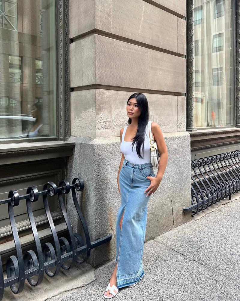 22 Denim Skirt Outfits Image