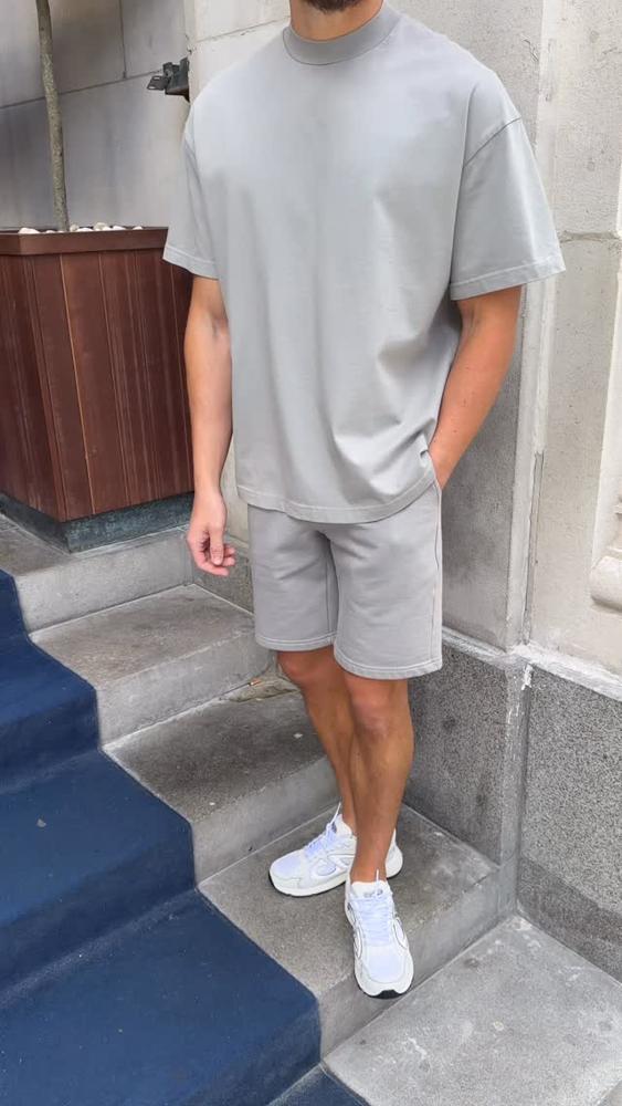 22 Grey Bermuda Shorts Outfits Image